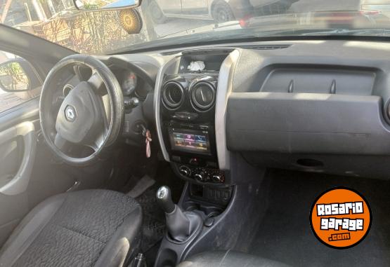 Autos - Renault Duster 2015 Nafta 256000Km - En Venta