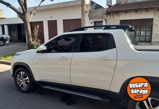 Camionetas - Fiat TORO FREEDOM PACK 4X4 2018 Diesel 100000Km - En Venta