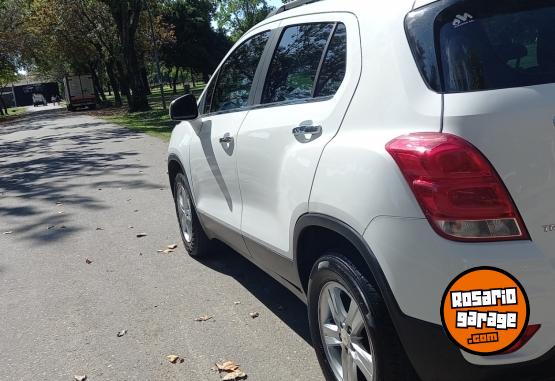 Autos - Chevrolet Tracker LTZ 4x4 2017 Nafta 82000Km - En Venta