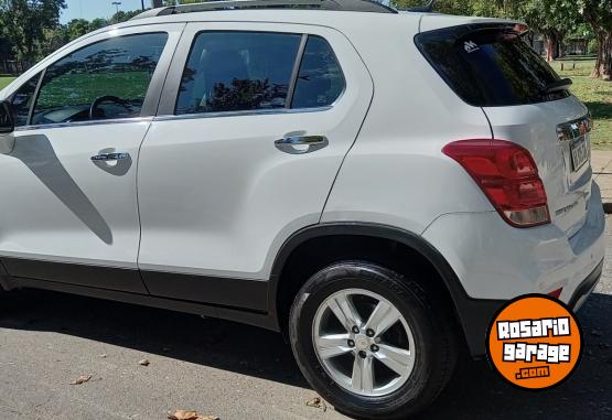 Autos - Chevrolet Tracker LTZ 4x4 2017 Nafta 82000Km - En Venta