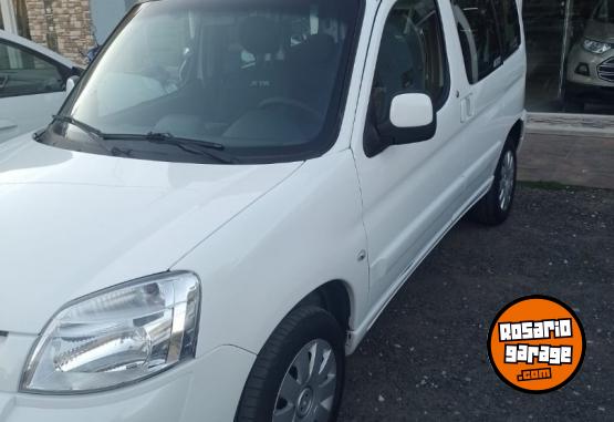 Utilitarios - Citroen BERLINGO 2016 Diesel 120000Km - En Venta