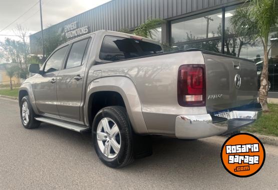 Camionetas - Volkswagen AMAROK HIGHLINE 4x2 AT 2023 Diesel 12000Km - En Venta