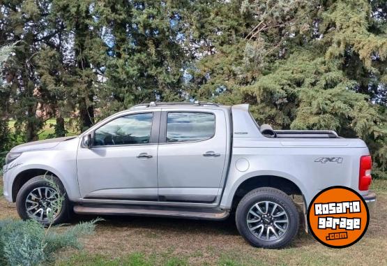 Camionetas - Chevrolet S10 High Country 4x4 AT 2017 Diesel 113000Km - En Venta