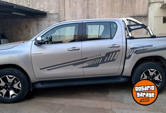 Camionetas - Toyota Hilux 2019 Diesel 52000Km - En Venta