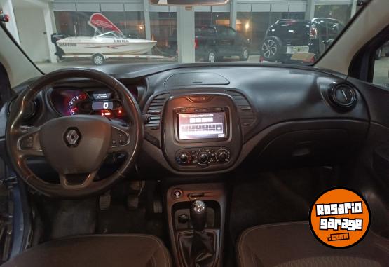 Autos - Renault CAPTUR 2019 Nafta 72500Km - En Venta