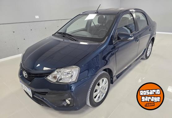 Autos - Toyota Etios Xls 2017 Nafta 105000Km - En Venta