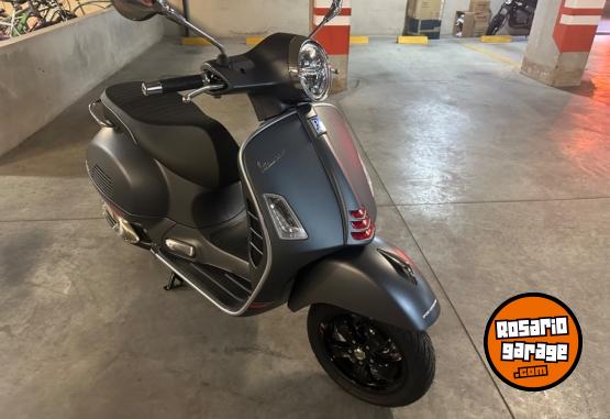 Motos - Vespa GTS 300 SUPER 2022 Nafta 1Km - En Venta