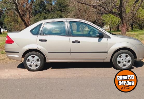 Autos - Ford Fiesta 1.6L Amb Max 2007 Nafta 140000Km - En Venta