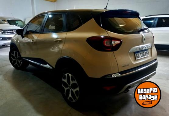 Autos - Renault CAPTUR 2017 Nafta 90000Km - En Venta