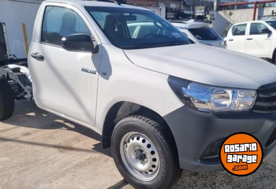 Camionetas - Toyota Hilux Dx 2024 Diesel 0Km - En Venta