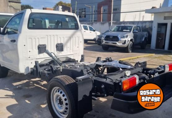 Camionetas - Toyota Hilux Dx 2024 Diesel 0Km - En Venta