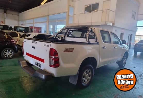 Camionetas - Toyota Hilux DX 2012 Diesel 245000Km - En Venta