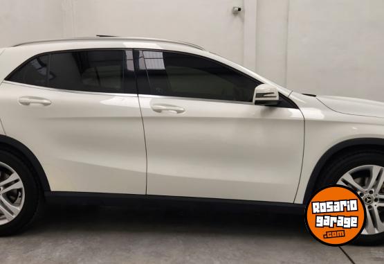 Autos - Mercedes Benz Gla 200 2018 Nafta 107000Km - En Venta