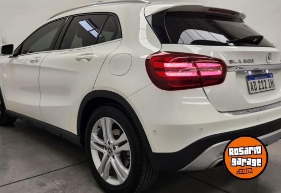 Autos - Mercedes Benz Gla 200 2018 Nafta 107000Km - En Venta