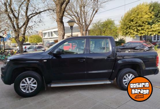 Camionetas - Volkswagen VENDO AMAROK DC TDI 140 C 2021 Diesel 25000Km - En Venta