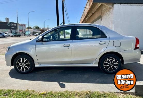 Autos - Toyota Etios XLS Pack 1.5 2023 Nafta 11000Km - En Venta