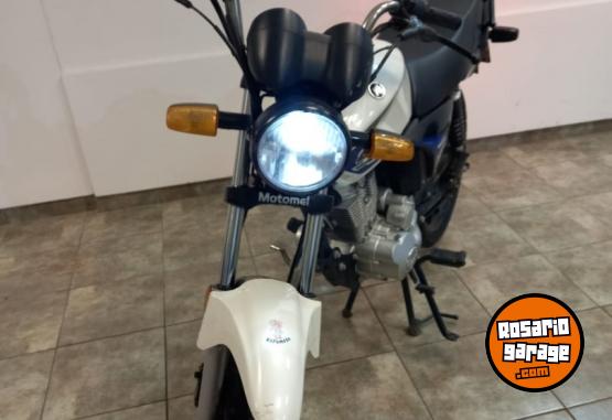 Motos - Motomel 150 2023 Nafta 11900Km - En Venta