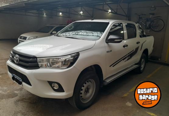 Camionetas - Toyota Hilux Dx 4x2 2017 Diesel 212000Km - En Venta