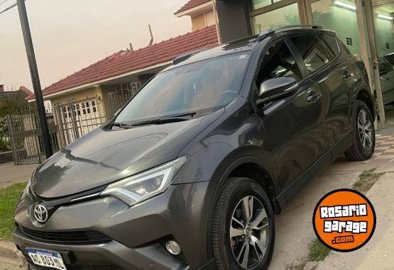 Camionetas - Toyota rav4 2018 Nafta 168000Km - En Venta