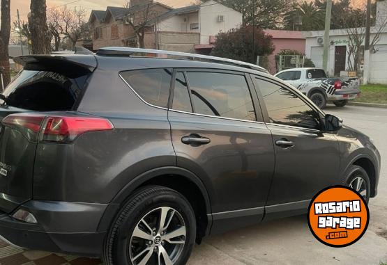 Autos - Toyota rav4 2018 Nafta 168000Km - En Venta