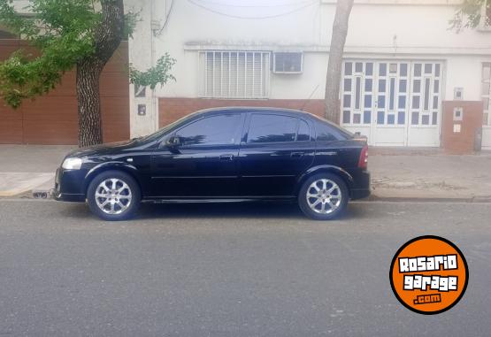 Autos - Chevrolet Astra 2011 GNC 83000Km - En Venta