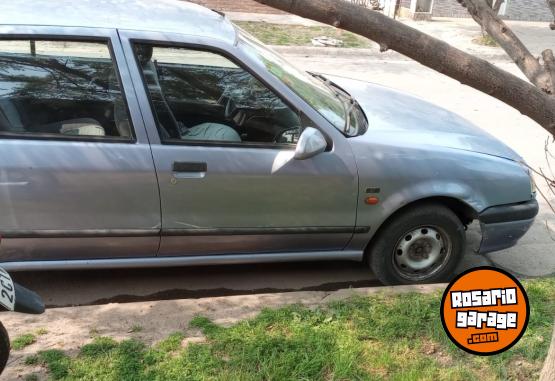 Autos - Renault 19 francs 1994 GNC 111111Km - En Venta