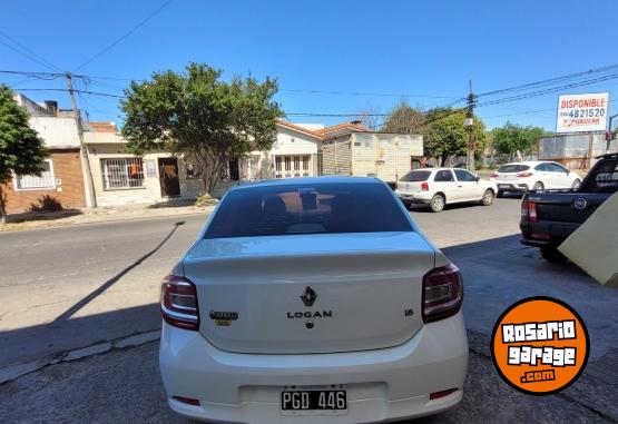 Autos - Renault Logan 2015 GNC 95000Km - En Venta