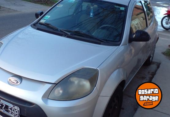 Autos - Ford Ford k .gol. clio 2012 Nafta 124100Km - En Venta