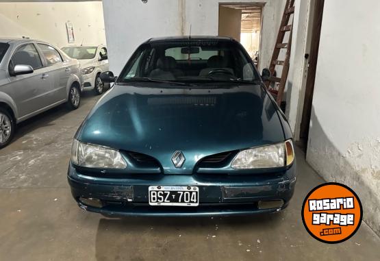 Autos - Renault Megane 5ptas 1998 Nafta  - En Venta