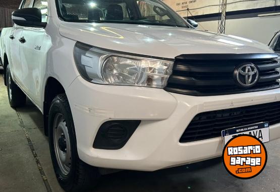 Camionetas - Toyota Hilux 2016 Diesel 209152Km - En Venta