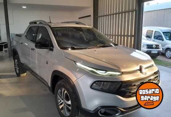 Camionetas - Fiat Toro volcano 2017 Diesel 135000Km - En Venta