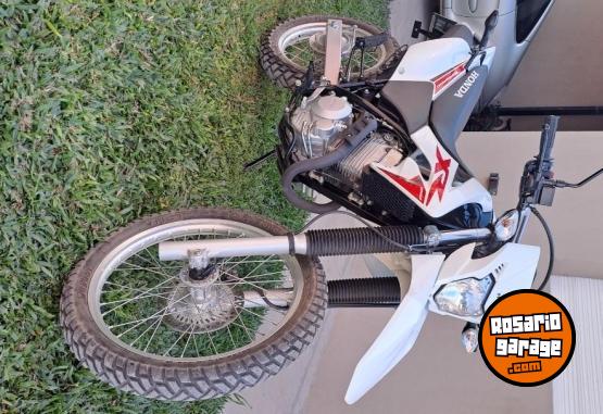 Motos - Honda Permutaria xr250 2024 Nafta 100Km - En Venta