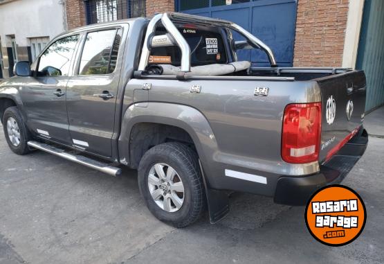 Camionetas - Volkswagen AMAROK TRENDLINE 4X4 180C 2013 Diesel 250000Km - En Venta