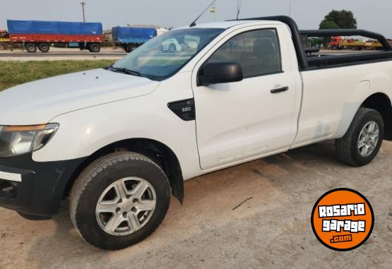 Camionetas - Ford Ranger CS - 4x4 - 2.2 2013 Diesel 225000Km - En Venta