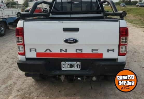 Camionetas - Ford Ranger CS - 4x4 - 2.2 2013 Diesel 225000Km - En Venta