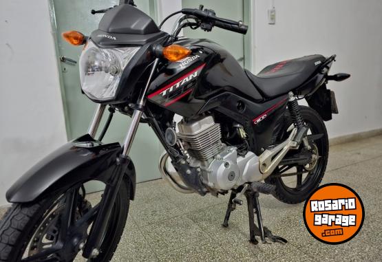 Motos - Honda New titan CG 2021 Nafta 21030Km - En Venta