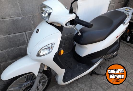 Motos - SYM SYMPHONY 125 S 2024 Nafta 900Km - En Venta