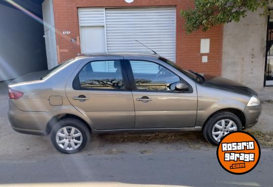 Autos - Fiat SIENNA A/A 2014 GNC 180000Km - En Venta