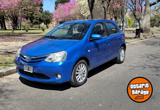 Autos - Toyota Etios 2014 Nafta 9105Km - En Venta