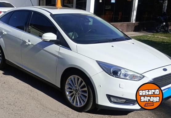 Autos - Ford Focus  2.0 titanium 2018 Nafta 89000Km - En Venta