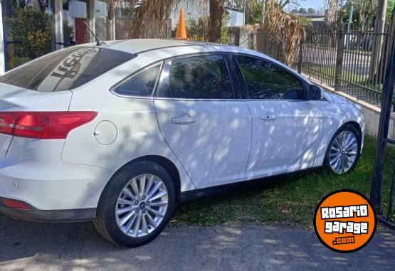 Autos - Ford Focus  2.0 titanium 2018 Nafta 89000Km - En Venta