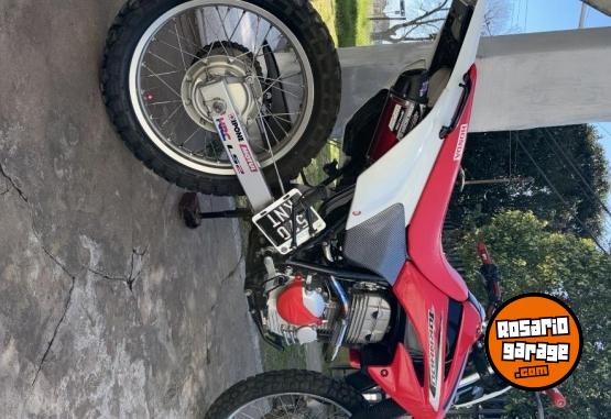 Motos - Honda Tornado 2014 Nafta 16000Km - En Venta