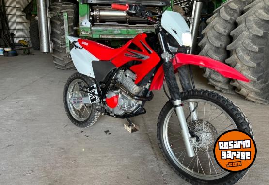 Motos - Honda Tornado 2014 Nafta 16000Km - En Venta