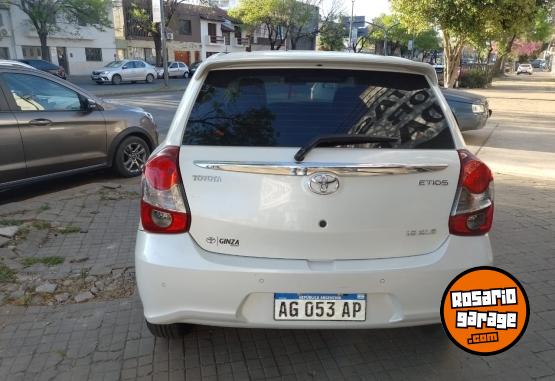 Autos - Toyota Etios 1.5 XLS 2023 Nafta 13000Km - En Venta