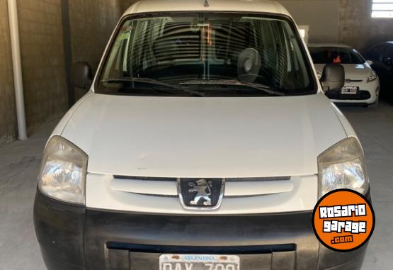 Utilitarios - Peugeot Partner furgn 1.4 2015 GNC 160000Km - En Venta