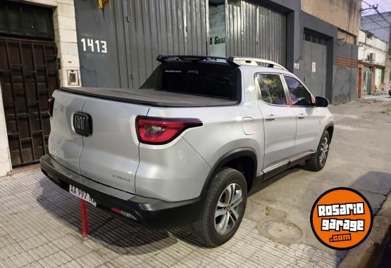 Camionetas - Fiat Toro 2017 Diesel 95000Km - En Venta