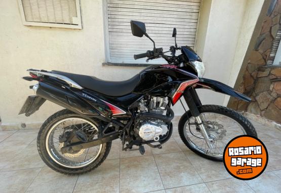 Motos - Corven 250 2018 Nafta 13200Km - En Venta