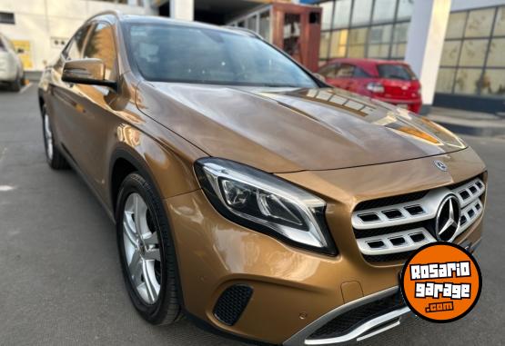 Autos - Mercedes Benz GLA 200 2018 Nafta 55000Km - En Venta