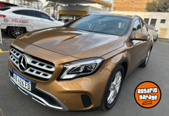 Autos - Mercedes Benz GLA 200 2018 Nafta 55000Km - En Venta