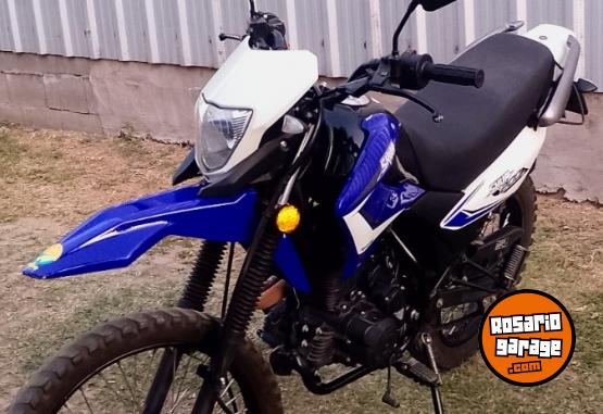 Motos - Motomel SKUA 2020 Nafta 16000Km - En Venta